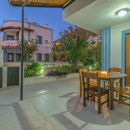 3 Bedroom With Large Pool Area And Top Floor Panoramic Views Kaş