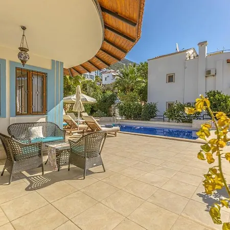 Villa 3 Bedroom With Large Pool Area And Top Floor Panoramic Views Kaş