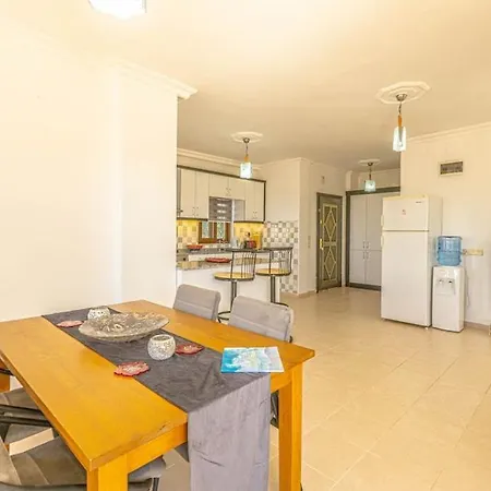3 Bedroom With Large Pool Area And Top Floor Panoramic Views וילה