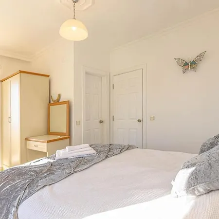 3 Bedroom With Large Pool Area And Top Floor Panoramic Views וילה