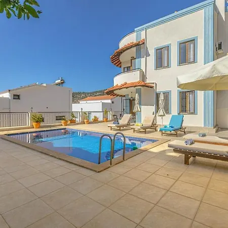 3 Bedroom With Large Pool Area And Top Floor Panoramic Views